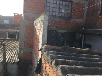 Identificação de infiltrações decorrentes de águas pluviais e esgoto. Cód:3040F