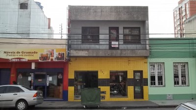 Verificao dos danos em um imvel, representados por trincas e rachaduras, e nexo causal com a construo de um edifcio. Cd:3480L