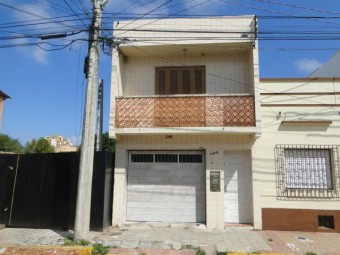 Verificação das conformidades técnicas e funcionais visando a descrição e o diagnóstico das patologias manifestadas em um sobrado residencial. Cód:3465L