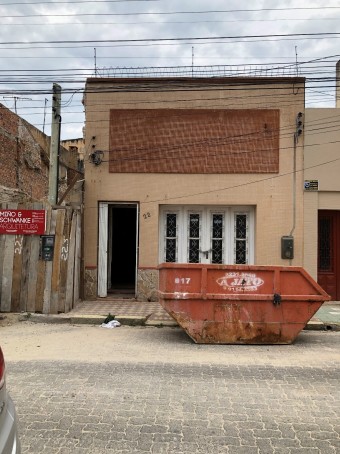 Perícia para identificação da origem dos danos manifestados em um imóvel, localizado em terreno lindeiro. Cód:3450L