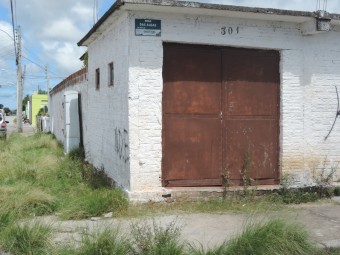 Verificação das patologias manifestadas na casa do Autor, representadas por trincas, rachaduras e afundamentos de pisos. Cód:3360L